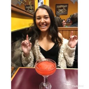 Meet your Posher, Falyn